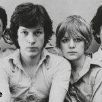 Grup Talking Heads Band Rock Yang Terbentuk Ditahun 1975